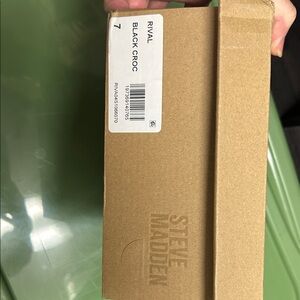 Steve Madden Black Croc Design Footwear